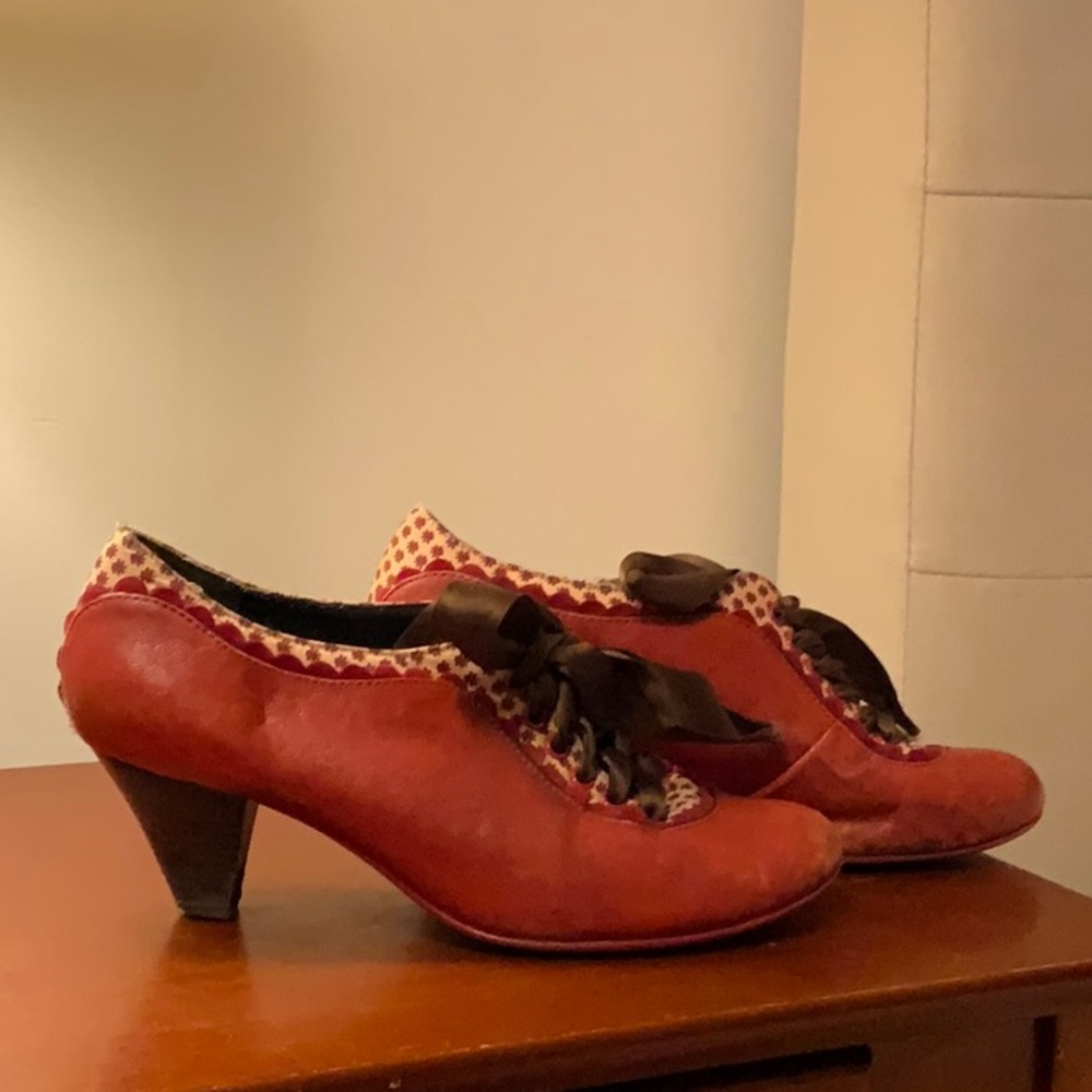 Size 6 poetic license leather red heels